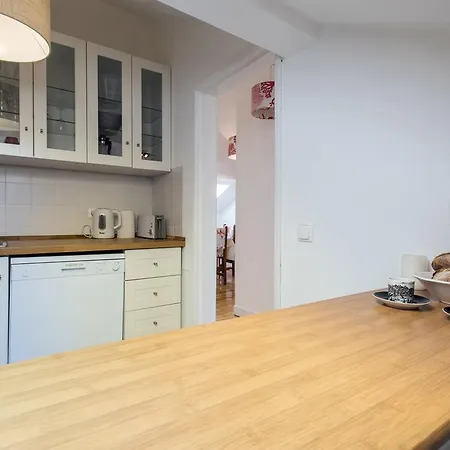 Apartmán Portuguese Living Flowers Square